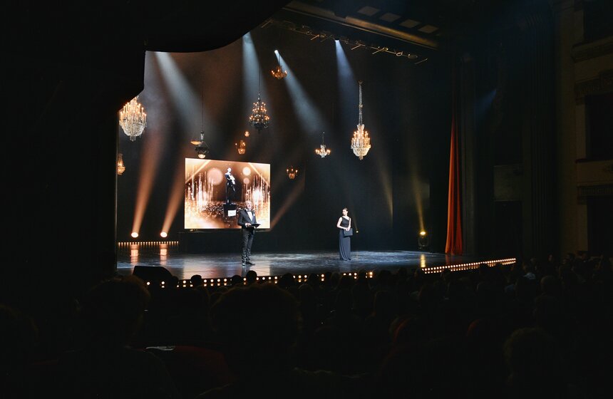 Названы лауреаты премии зрительских симпатий "Звезда Театрала" 26 фото