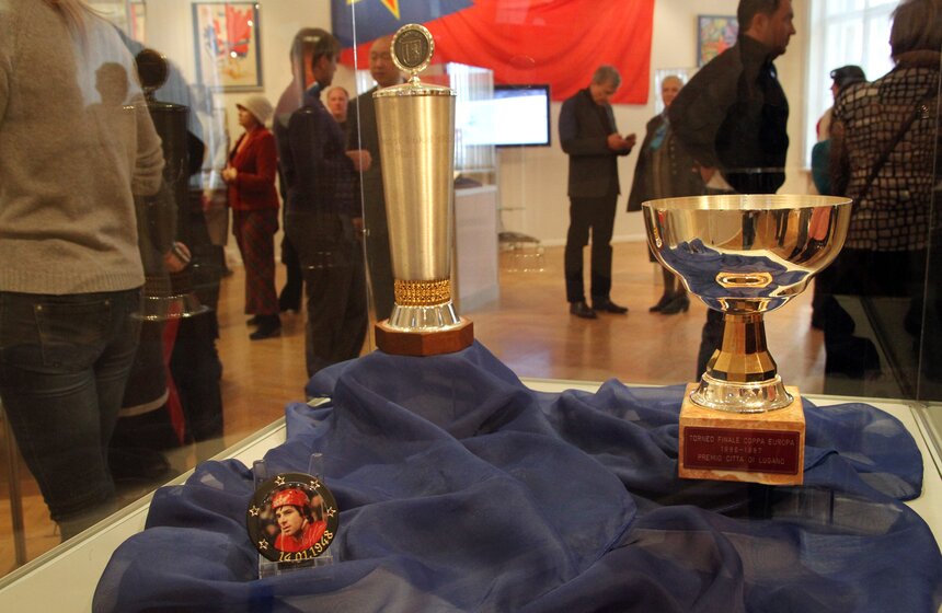 В Москве открылась выставка "Неповторимый Валерий Харламов" 11 фото