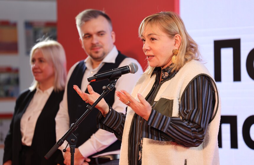 Тематический поезд "Помогать по пути" запустили в московском метро 11 фото