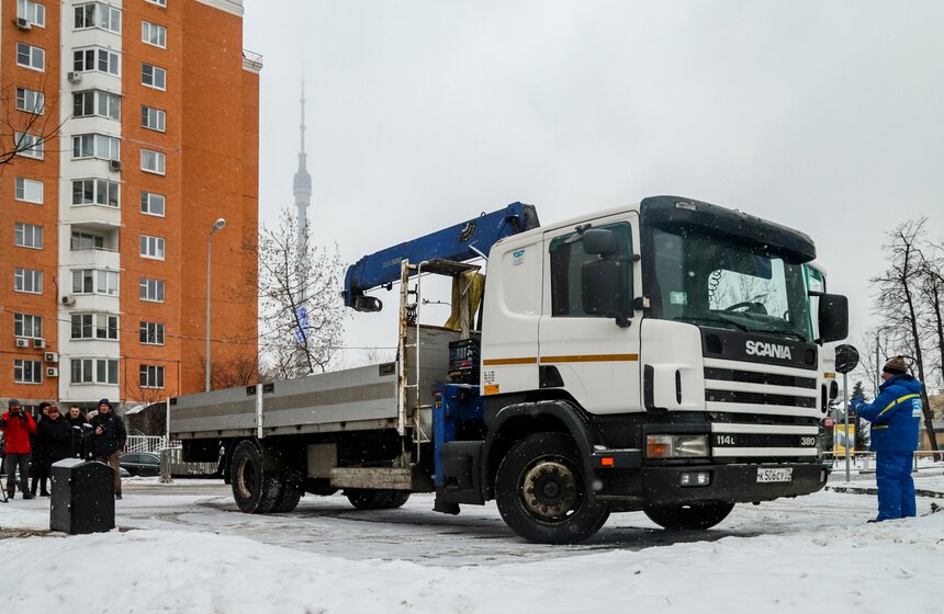 На ВДНХ установили пять общедоступных зарядных станций для электротранспорта 1 фото