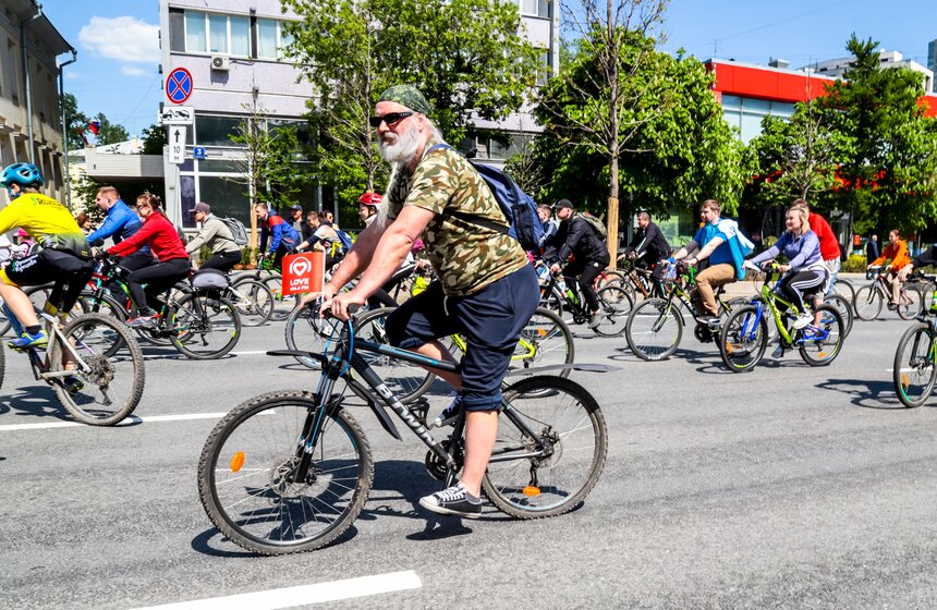 В Москве прошел весенний велофестиваль 24 фото