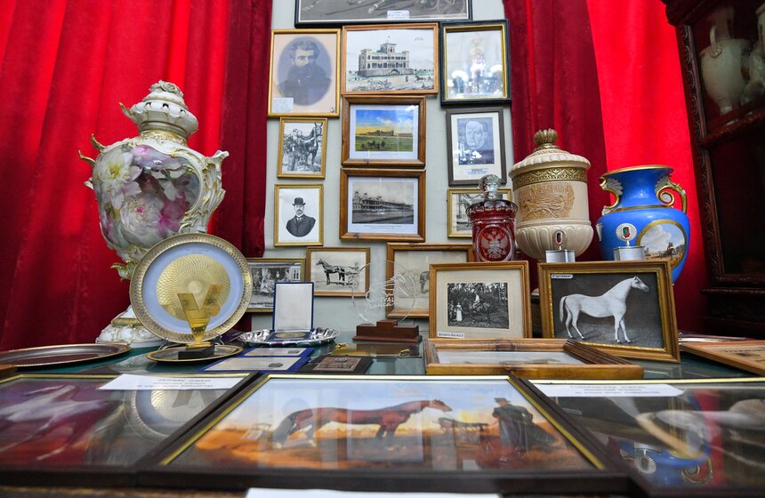 Центральный Московский ипподром провел акцию "День без турникетов" 16 фото