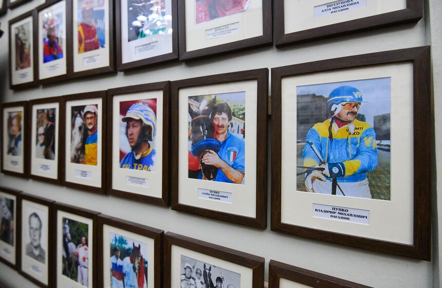 Центральный Московский ипподром провел акцию "День без турникетов" 13 фото