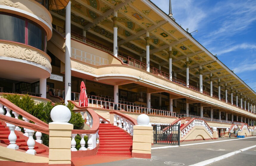 Центральный Московский ипподром провел акцию "День без турникетов" 11 фото