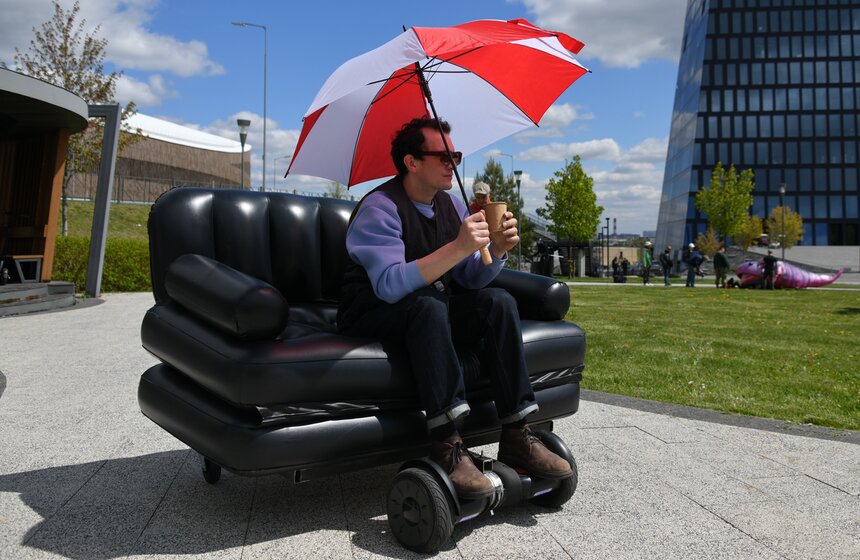 В Москве прошел парад электротранспорта будущего 7 фото