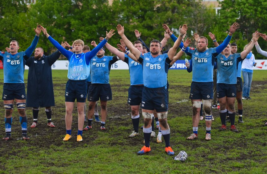 "Динамо" выиграло в матче со "Славой" 24 фото