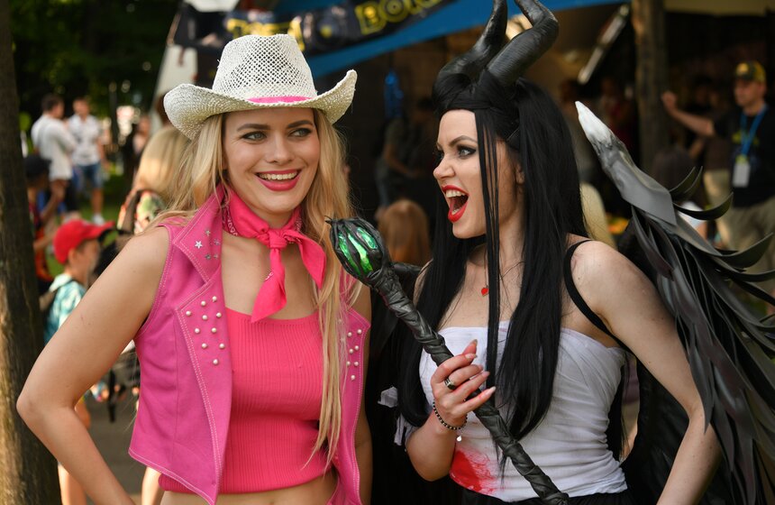 В Парке Горького проходит фестиваль VK Fest 36 фото