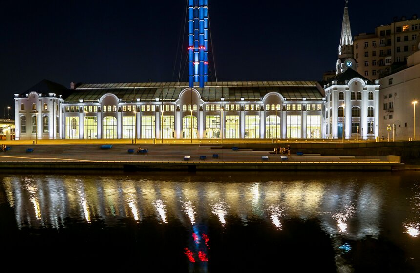 Москвичам показали виды ночного города 12 фото