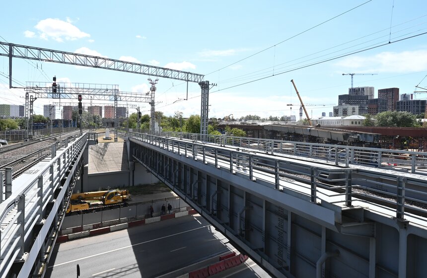 Десятиполосная эстакада в районе станции МЦК "Нижегородская" готова на 65% 23 фото