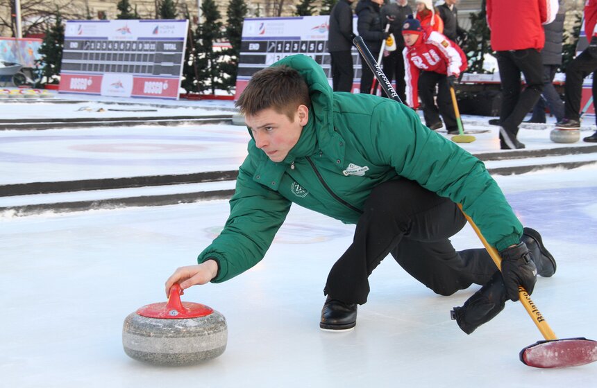 На ГУМ-катке завершился этап мирового тура по керлингу 3 фото