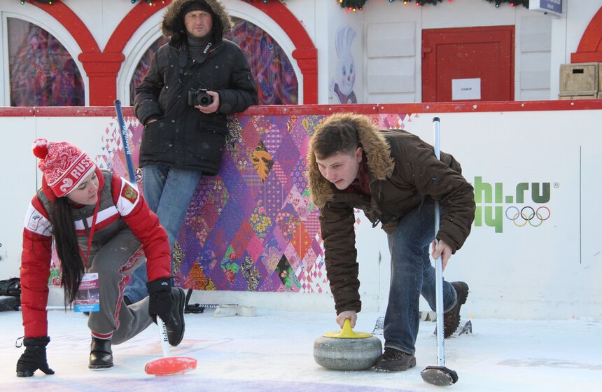На ГУМ-катке завершился этап мирового тура по керлингу 1 фото