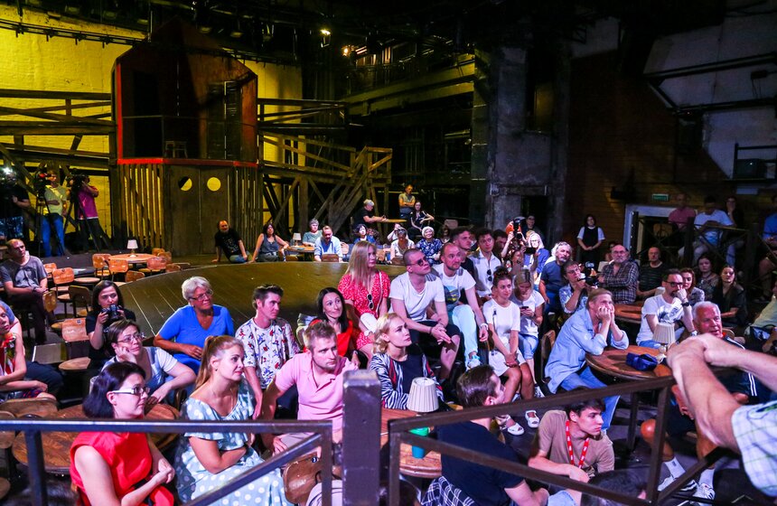 Новый сезон открылся в театре на Таганке 6 фото