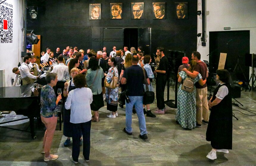 Новый сезон открылся в театре на Таганке 16 фото