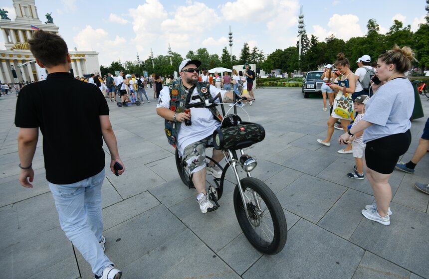 В Москве отметили 83-летие ВДНХ 6 фото