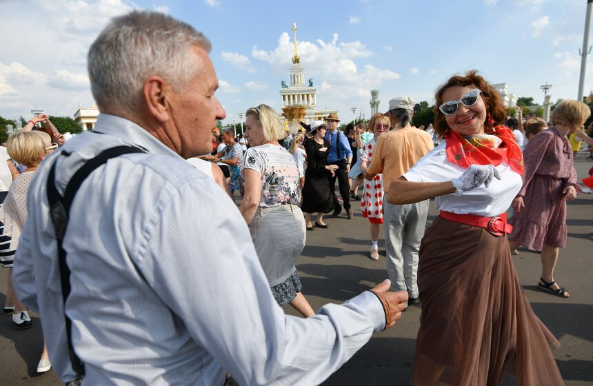 В Москве отметили 83-летие ВДНХ 21 фото