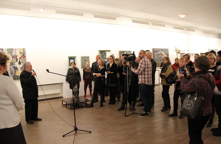 В столице открылась выставка "Искусство - природа - спорт" 17 фото