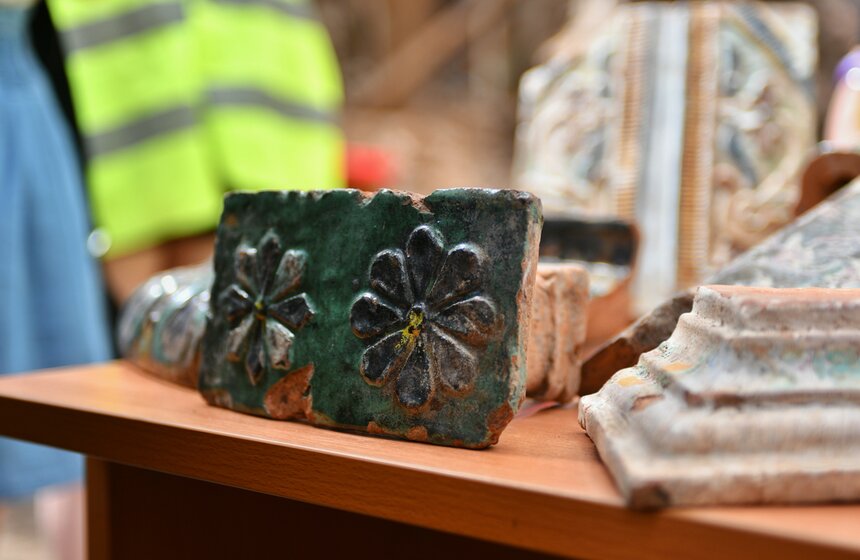 Свыше 20 тыс бесценных артефактов обнаружили археологи на раскопках в центре Москвы 18 фото