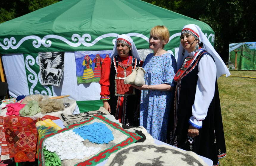 В Москве прошел "Сабантуй-2022" 17 фото