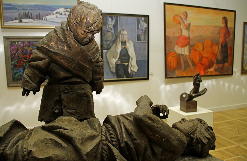 Художественная выставка "Россия XII" открывается в Москве 1 фото