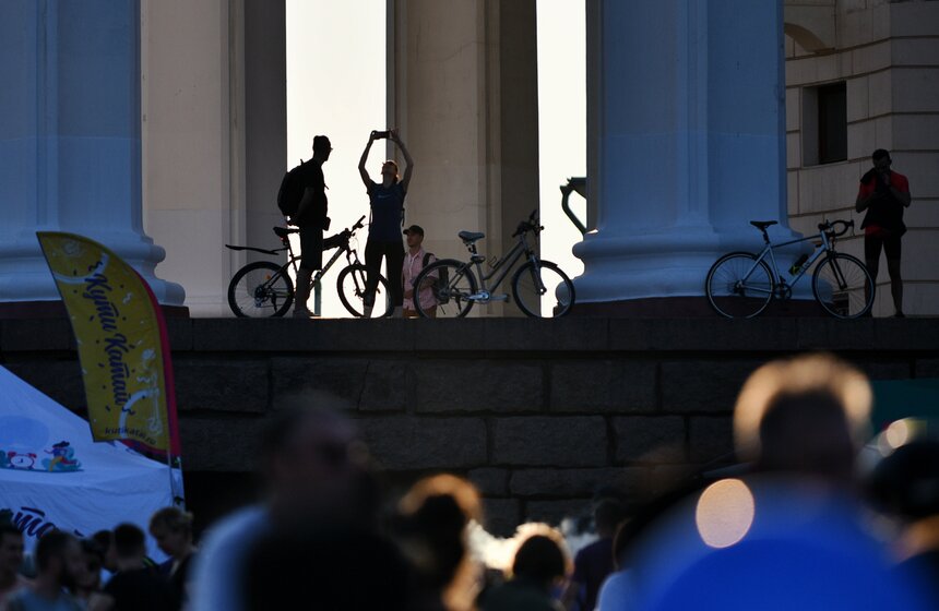 Ночной велофестиваль прошел в Москве 5 фото