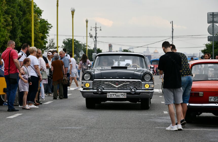 Фестиваль "Ретрорейс" прошел в Москве 17 фото