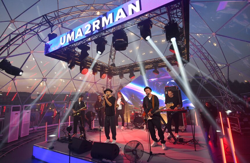 Группа Uma2rman выступила в рамках медиафестиваля "Твоя Москва" 9 фото