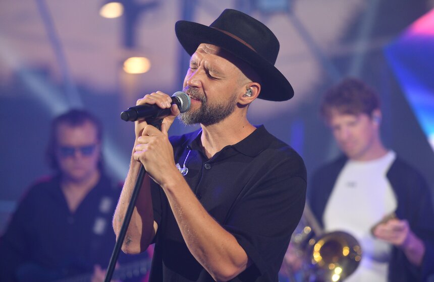 Группа Uma2rman выступила в рамках медиафестиваля "Твоя Москва" 10 фото