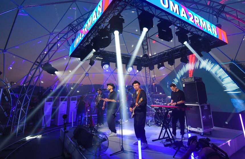 Группа Uma2rman выступила в рамках медиафестиваля "Твоя Москва" 21 фото