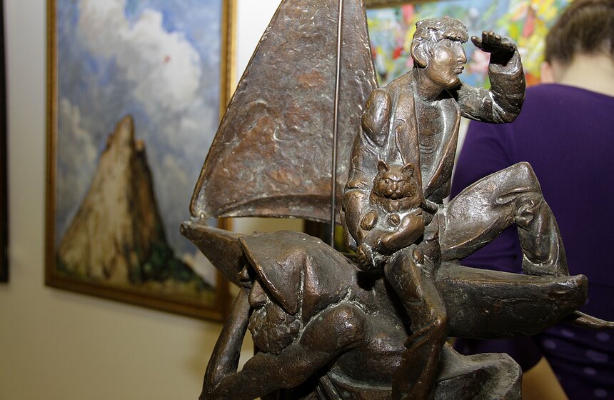 Художественная выставка "Россия XII" открывается в Москве 17 фото