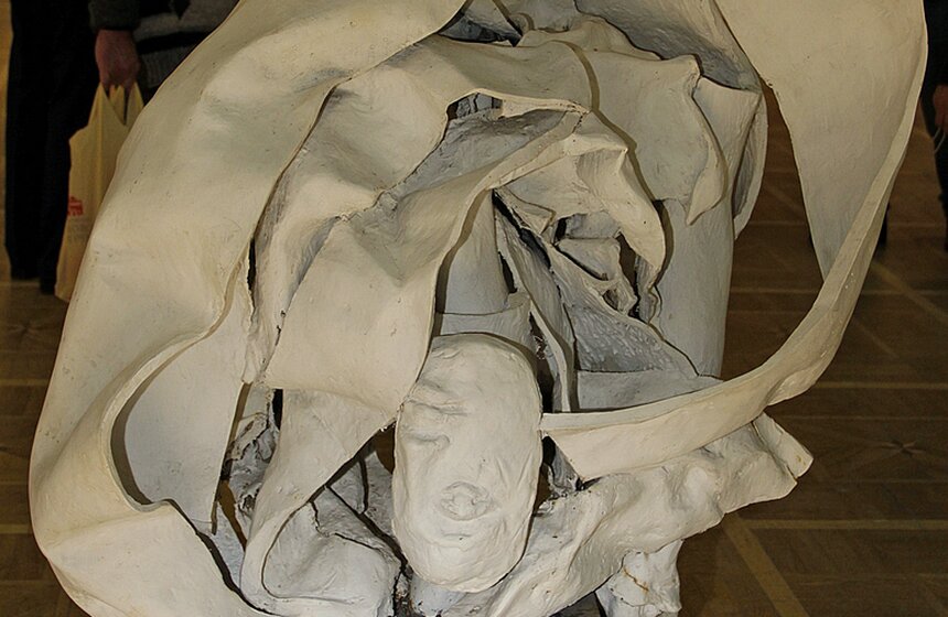 Художественная выставка "Россия XII" открывается в Москве 19 фото