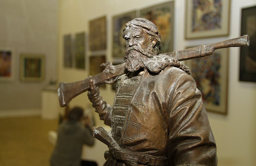 Художественная выставка "Россия XII" открывается в Москве 21 фото