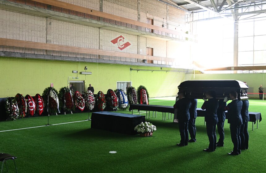 В Москве простились с бывшим тренером сборной России Георгием Ярцевым 3 фото