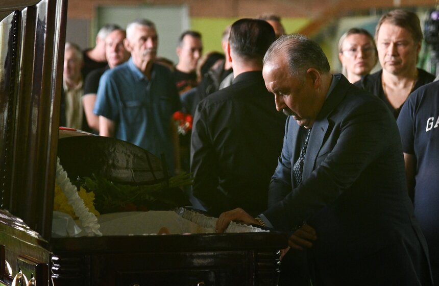 В Москве простились с бывшим тренером сборной России Георгием Ярцевым 19 фото