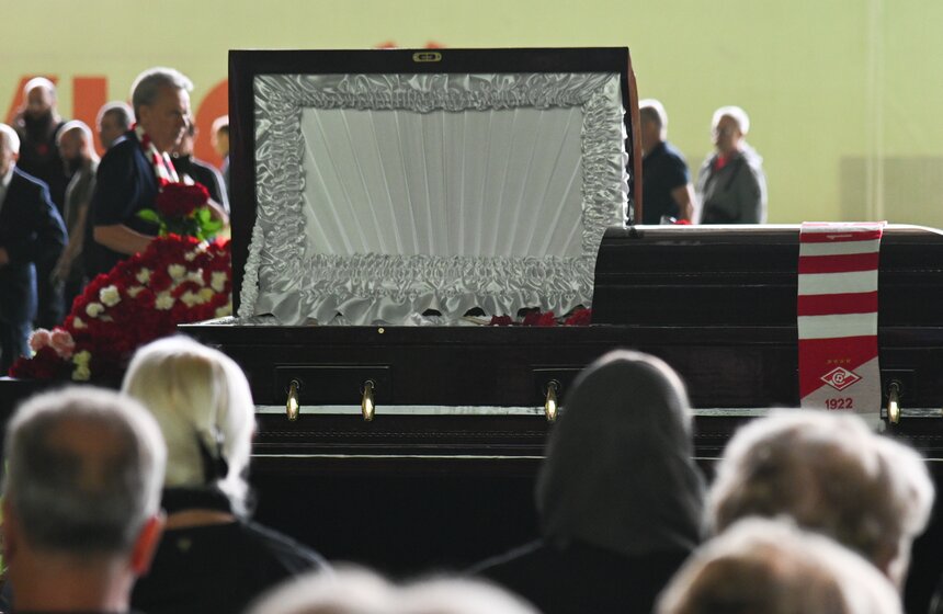 В Москве простились с бывшим тренером сборной России Георгием Ярцевым 4 фото