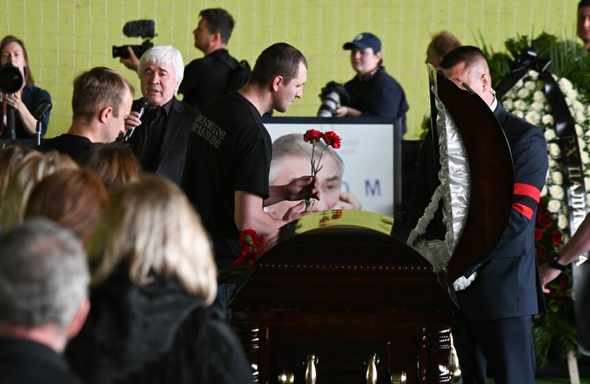 В Москве простились с бывшим тренером сборной России Георгием Ярцевым 8 фото