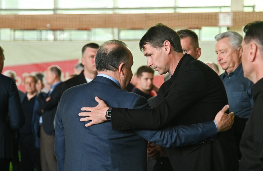 В Москве простились с бывшим тренером сборной России Георгием Ярцевым 21 фото