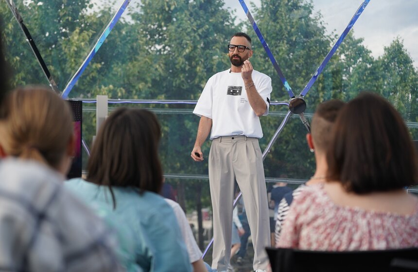 Медиафестиваль "Твоя Москва" проходит в парке искусств "Музеон" с 16 по 31 июля 4 фото