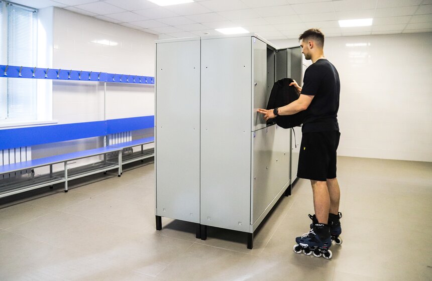 Воспользоваться раздевалками и зоной отдыха смогут все желающие как во время спортивных соревнований, так и индивидуальных тренировок