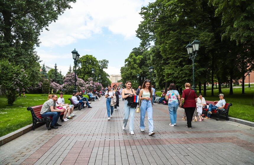 В Москве прошли празднования по случаю Дня России 10 фото