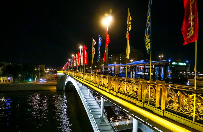 В Москве прошли празднования по случаю Дня России 24 фото