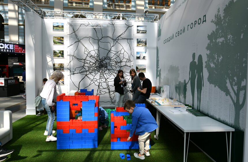 В Гостином дворе проходит выставка "АРХ Москва" 21 фото