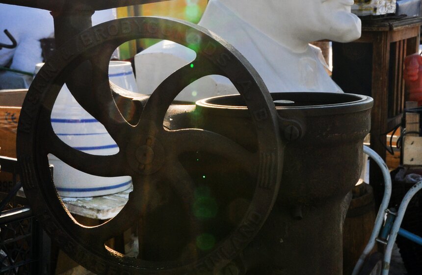 Блошиный рынок на станции Новоподрезково 5 фото