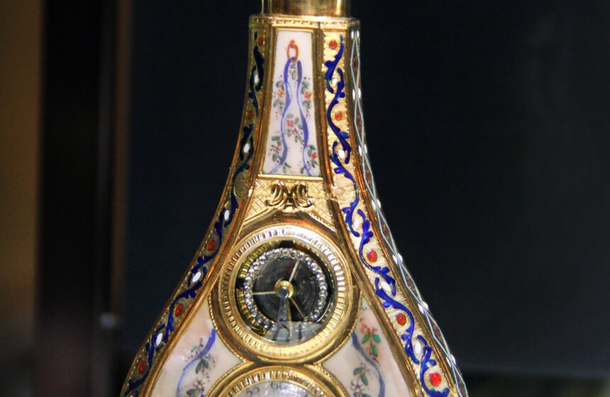 В Москве открылась выставка швейцарских часов 10 фото