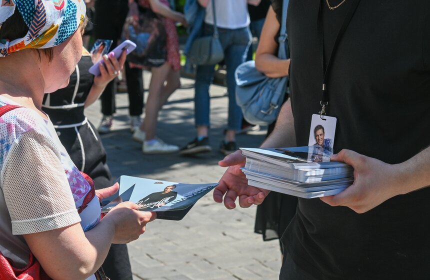 В Москве состоялось прощание с певцом Юрием Шатуновым 34 фото