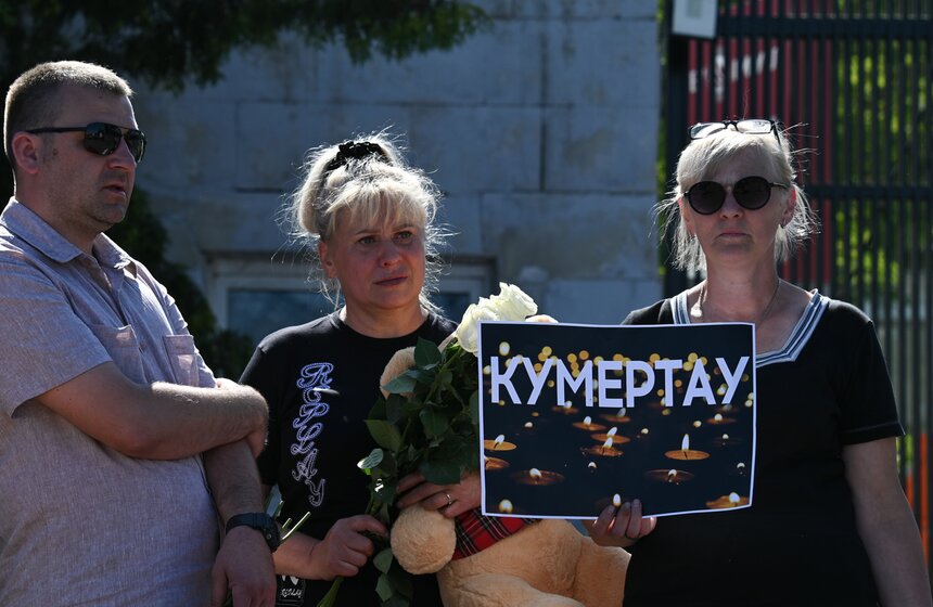 В Москве состоялось прощание с певцом Юрием Шатуновым 11 фото