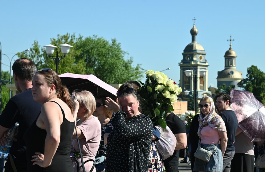 В Москве состоялось прощание с певцом Юрием Шатуновым 12 фото