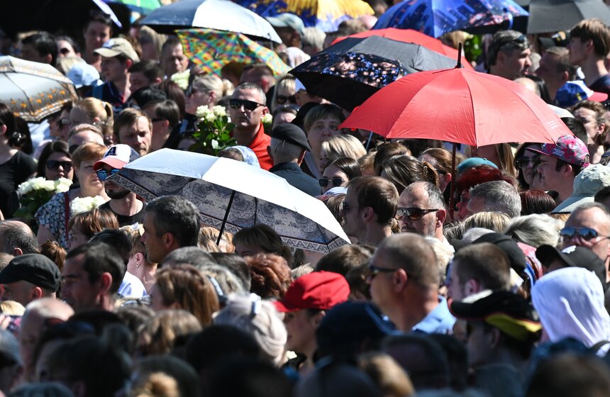 В Москве состоялось прощание с певцом Юрием Шатуновым 17 фото