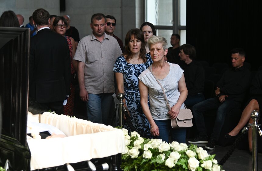 В Москве состоялось прощание с певцом Юрием Шатуновым 28 фото