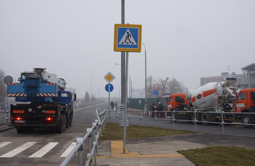 На Профсоюзной улице открылось движение по новой эстакаде 1 фото