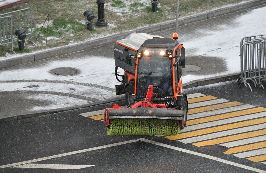 В Москве прошел первый в сезоне снегопад 16 фото